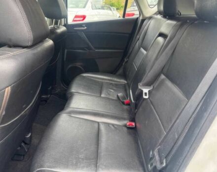 Белый Мазда 3, объемом двигателя 2 л и пробегом 86 тыс. км за 15000 $, фото 9 на Automoto.ua