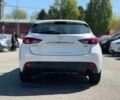 Белый Мазда 3, объемом двигателя 2 л и пробегом 94 тыс. км за 1890 $, фото 5 на Automoto.ua