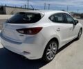 Белый Мазда 3, объемом двигателя 2 л и пробегом 57 тыс. км за 3432 $, фото 4 на Automoto.ua