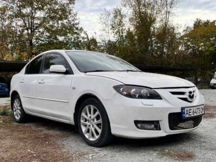 Белый Мазда 3, объемом двигателя 1.6 л и пробегом 157 тыс. км за 5100 $, фото 1 на Automoto.ua
