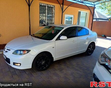 Белый Мазда 3, объемом двигателя 1.6 л и пробегом 190 тыс. км за 6500 $, фото 1 на Automoto.ua