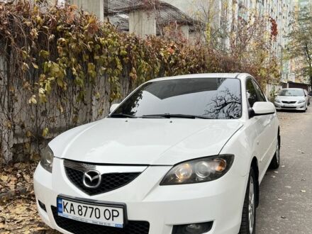 Белый Мазда 3, объемом двигателя 2 л и пробегом 270 тыс. км за 5600 $, фото 1 на Automoto.ua