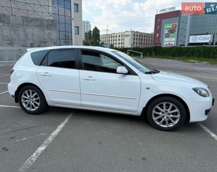 Білий Мазда 3, об'ємом двигуна 2 л та пробігом 161 тис. км за 6700 $, фото 1 на Automoto.ua