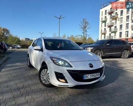 Белый Мазда 3, объемом двигателя 1.6 л и пробегом 140 тыс. км за 7999 $, фото 1 на Automoto.ua