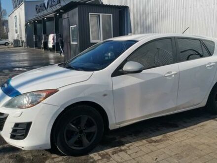 Белый Мазда 3, объемом двигателя 1.6 л и пробегом 191 тыс. км за 7000 $, фото 1 на Automoto.ua