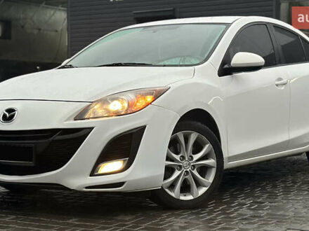 Белый Мазда 3, объемом двигателя 2.5 л и пробегом 187 тыс. км за 8500 $, фото 1 на Automoto.ua