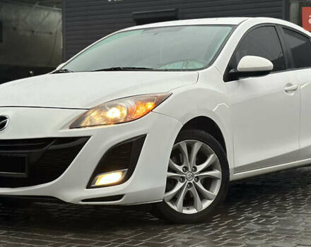 Белый Мазда 3, объемом двигателя 2.5 л и пробегом 187 тыс. км за 8500 $, фото 1 на Automoto.ua