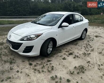 Белый Мазда 3, объемом двигателя 2 л и пробегом 188 тыс. км за 7200 $, фото 1 на Automoto.ua