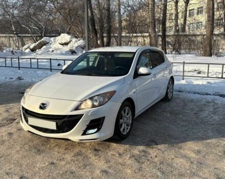 Белый Мазда 3, объемом двигателя 1.6 л и пробегом 132 тыс. км за 3000 $, фото 1 на Automoto.ua