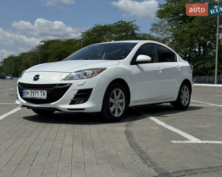 Білий Мазда 3, об'ємом двигуна 1.6 л та пробігом 180 тис. км за 9200 $, фото 1 на Automoto.ua