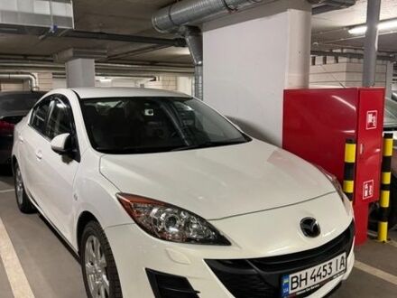 Білий Мазда 3, об'ємом двигуна 1.6 л та пробігом 40 тис. км за 9800 $, фото 1 на Automoto.ua