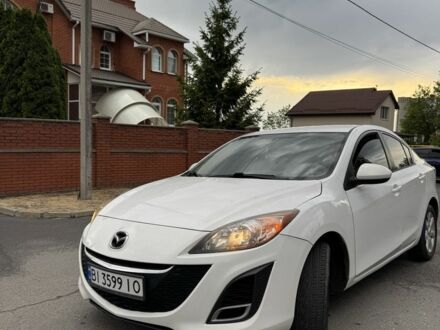 Белый Мазда 3, объемом двигателя 2 л и пробегом 162 тыс. км за 7900 $, фото 1 на Automoto.ua