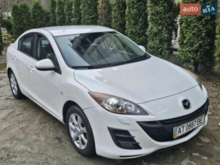 Мазда 3 2011 у Яремче на Automoto.ua Білий Мазда 3, об'ємом двигуна 1.6 л та пробігом 207 тис. км за 8300 $, фото 1 на Automoto.ua