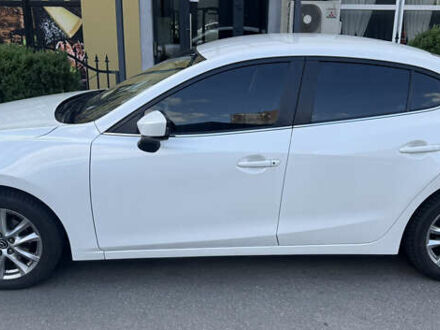 Білий Мазда 3, об'ємом двигуна 1.5 л та пробігом 103 тис. км за 11500 $, фото 1 на Automoto.ua