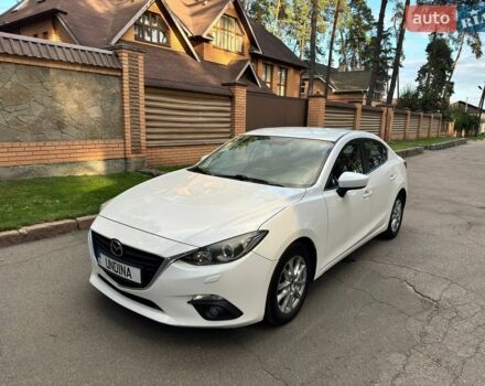 Білий Мазда 3, об'ємом двигуна 1.5 л та пробігом 165 тис. км за 11000 $, фото 1 на Automoto.ua