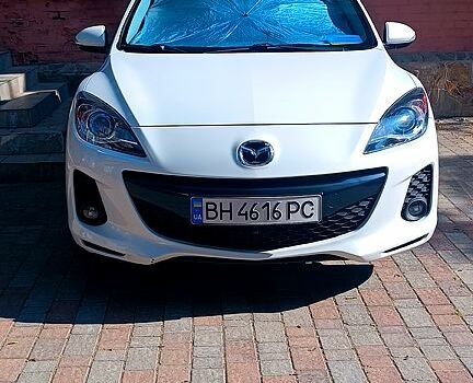 Білий Мазда 3, об'ємом двигуна 2 л та пробігом 95 тис. км за 7800 $, фото 1 на Automoto.ua