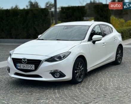 Белый Мазда 3, объемом двигателя 2 л и пробегом 185 тыс. км за 7500 $, фото 1 на Automoto.ua