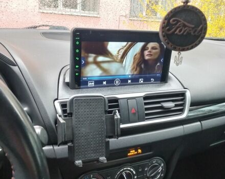 Белый Мазда 3, объемом двигателя 2 л и пробегом 210 тыс. км за 9500 $, фото 1 на Automoto.ua
