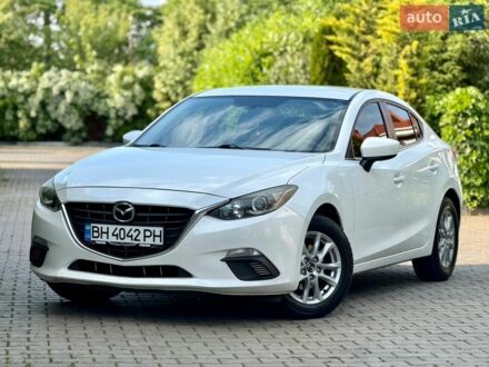 Белый Мазда 3, объемом двигателя 2 л и пробегом 156 тыс. км за 9200 $, фото 1 на Automoto.ua