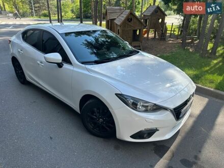 Белый Мазда 3, объемом двигателя 1.5 л и пробегом 129 тыс. км за 11300 $, фото 1 на Automoto.ua