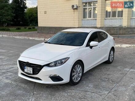 Белый Мазда 3, объемом двигателя 2 л и пробегом 122 тыс. км за 9999 $, фото 1 на Automoto.ua