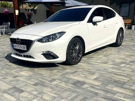 Белый Мазда 3, объемом двигателя 2 л и пробегом 182 тыс. км за 9600 $, фото 1 на Automoto.ua
