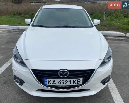 Білий Мазда 3, об'ємом двигуна 1.5 л та пробігом 108 тис. км за 11000 $, фото 1 на Automoto.ua