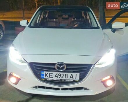 Белый Мазда 3, объемом двигателя 2 л и пробегом 166 тыс. км за 12000 $, фото 1 на Automoto.ua