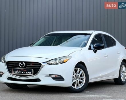 Белый Мазда 3, объемом двигателя 2 л и пробегом 160 тыс. км за 10999 $, фото 1 на Automoto.ua