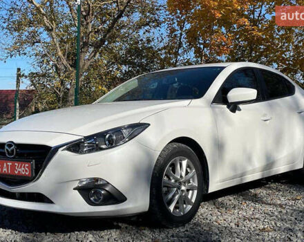 Белый Мазда 3, объемом двигателя 2 л и пробегом 160 тыс. км за 9900 $, фото 1 на Automoto.ua