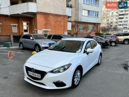 Белый Мазда 3, объемом двигателя 2 л и пробегом 165 тыс. км за 10200 $, фото 1 на Automoto.ua