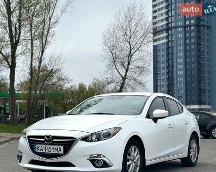 Белый Мазда 3, объемом двигателя 2 л и пробегом 180 тыс. км за 10800 $, фото 1 на Automoto.ua