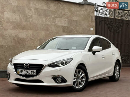 Білий Мазда 3, об'ємом двигуна 1.5 л та пробігом 98 тис. км за 14300 $, фото 1 на Automoto.ua