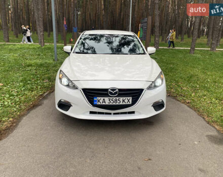 Білий Мазда 3, об'ємом двигуна 2 л та пробігом 175 тис. км за 9000 $, фото 1 на Automoto.ua