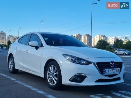 Белый Мазда 3, объемом двигателя 1.5 л и пробегом 57 тыс. км за 12900 $, фото 1 на Automoto.ua