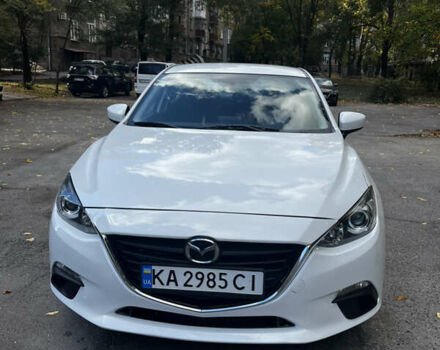 Белый Мазда 3, объемом двигателя 2 л и пробегом 211 тыс. км за 9300 $, фото 1 на Automoto.ua