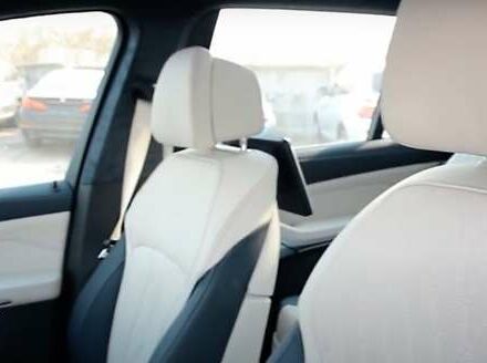 Білий Мазда 3, об'ємом двигуна 2 л та пробігом 111 тис. км за 11000 $, фото 1 на Automoto.ua