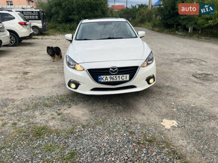 Белый Мазда 3, объемом двигателя 2 л и пробегом 204 тыс. км за 10500 $, фото 1 на Automoto.ua