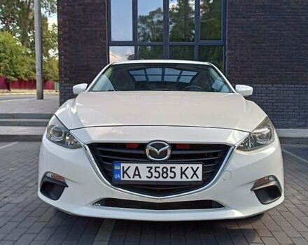Белый Мазда 3, объемом двигателя 2 л и пробегом 174 тыс. км за 9600 $, фото 1 на Automoto.ua