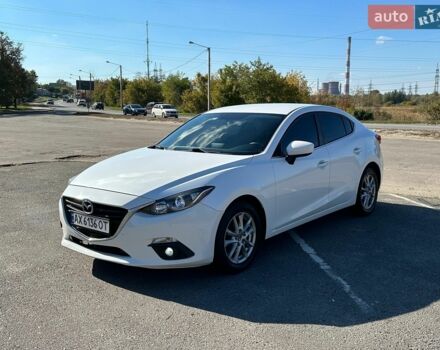 Белый Мазда 3, объемом двигателя 2 л и пробегом 206 тыс. км за 8700 $, фото 1 на Automoto.ua