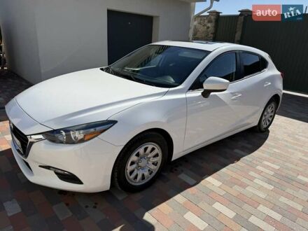 Мазда 3 2016 у Києві на Automoto.ua Білий Мазда 3, об'ємом двигуна 2.49 л та пробігом 103 тис. км за 13250 $, фото 1 на Automoto.ua