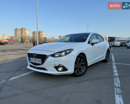 Белый Мазда 3, объемом двигателя 2 л и пробегом 140 тыс. км за 9800 $, фото 1 на Automoto.ua