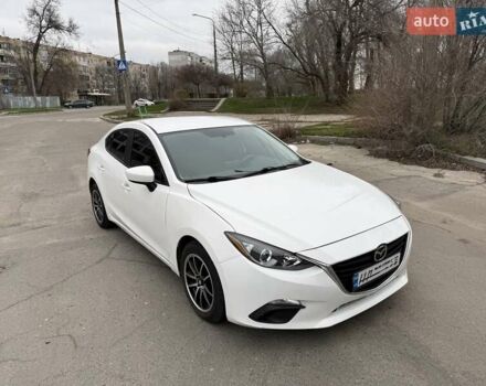 Белый Мазда 3, объемом двигателя 2 л и пробегом 142 тыс. км за 9000 $, фото 1 на Automoto.ua