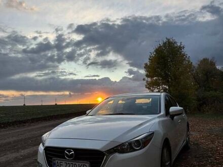 Білий Мазда 3, об'ємом двигуна 2 л та пробігом 143 тис. км за 12900 $, фото 1 на Automoto.ua