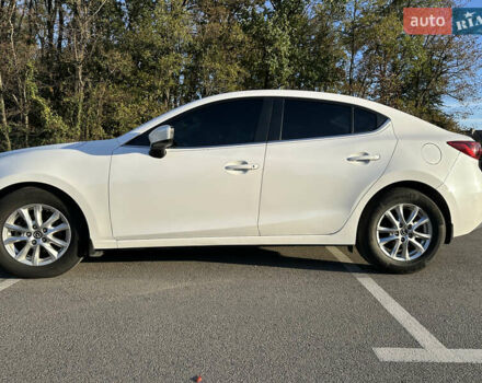 Білий Мазда 3, об'ємом двигуна 2 л та пробігом 52 тис. км за 12000 $, фото 1 на Automoto.ua