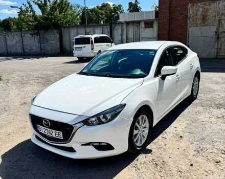 Белый Мазда 3, объемом двигателя 2 л и пробегом 130 тыс. км за 12000 $, фото 1 на Automoto.ua