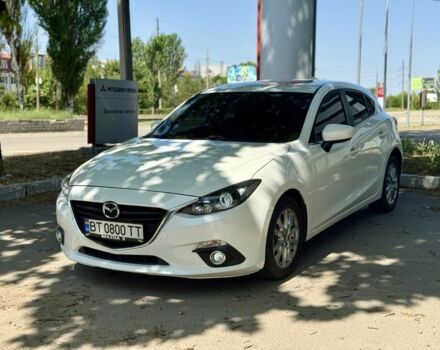 Белый Мазда 3, объемом двигателя 2 л и пробегом 94 тыс. км за 12500 $, фото 1 на Automoto.ua