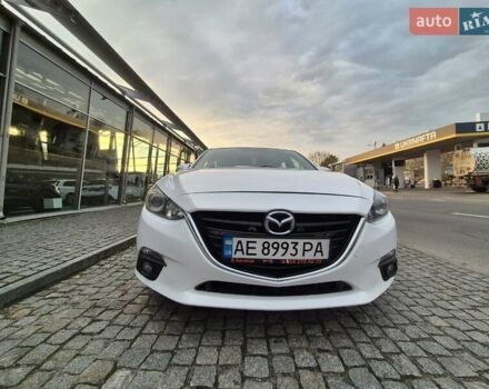 Белый Мазда 3, объемом двигателя 2 л и пробегом 199 тыс. км за 10999 $, фото 1 на Automoto.ua