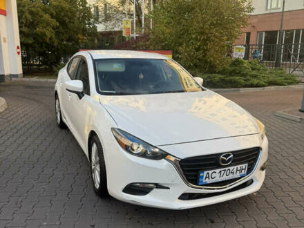 Белый Мазда 3, объемом двигателя 2 л и пробегом 109 тыс. км за 11500 $, фото 1 на Automoto.ua