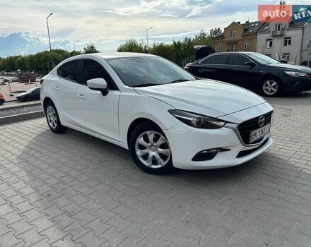 Білий Мазда 3, об'ємом двигуна 2 л та пробігом 117 тис. км за 12000 $, фото 1 на Automoto.ua